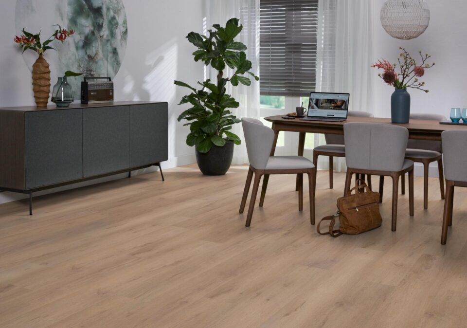 Floors & More