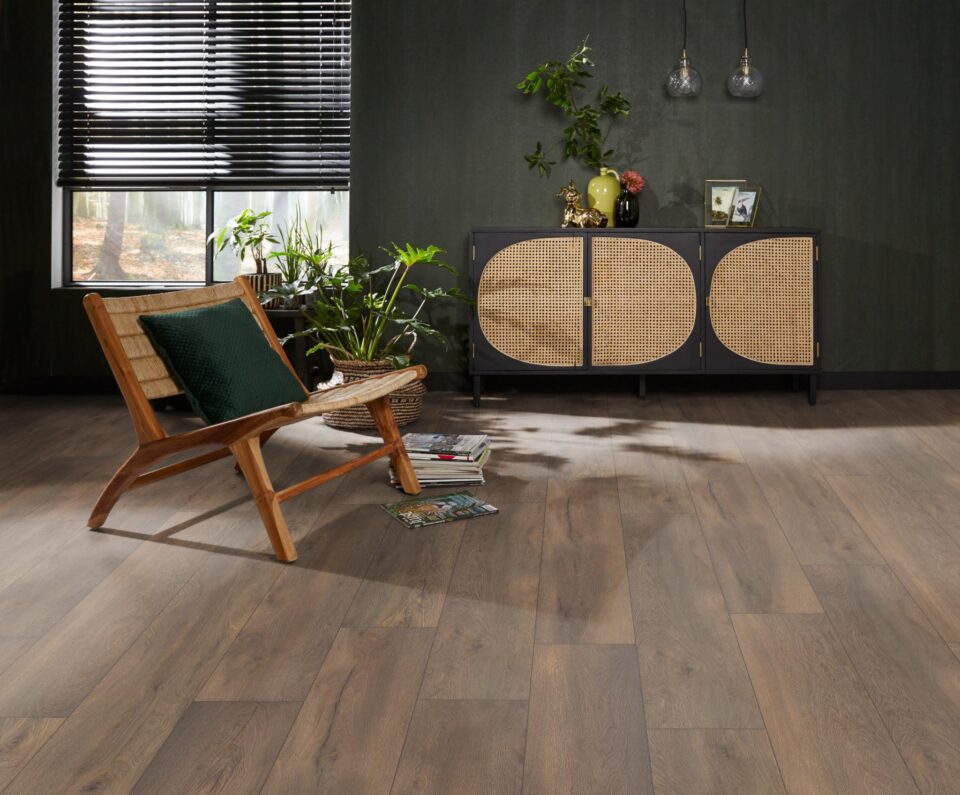 Floors & More