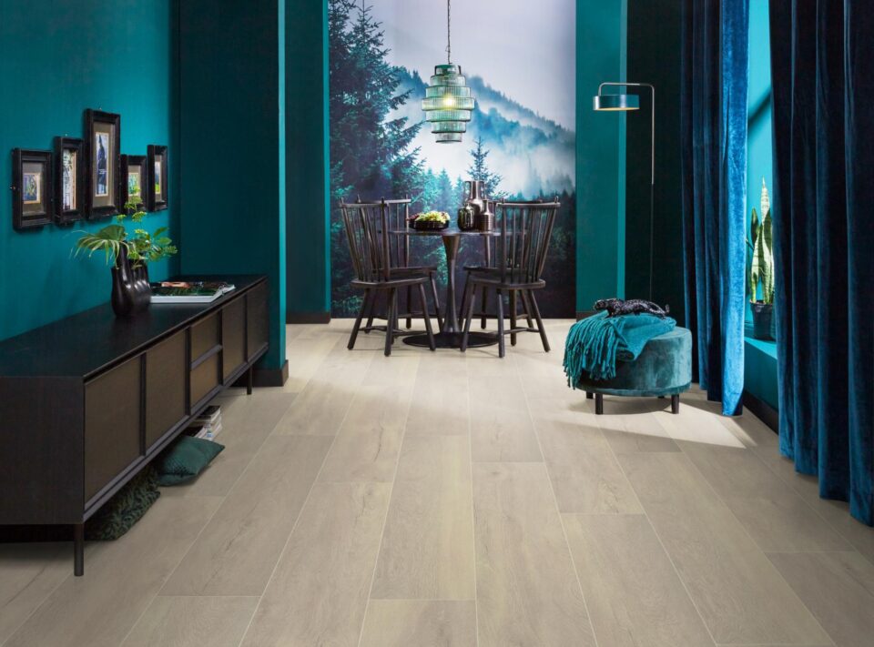 Floors & More