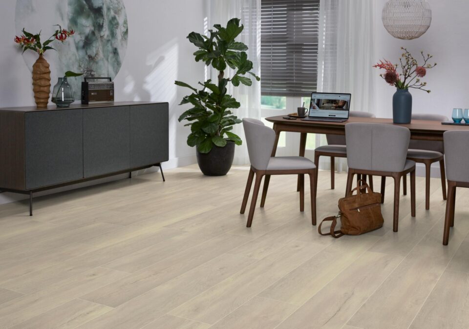 Floors & More