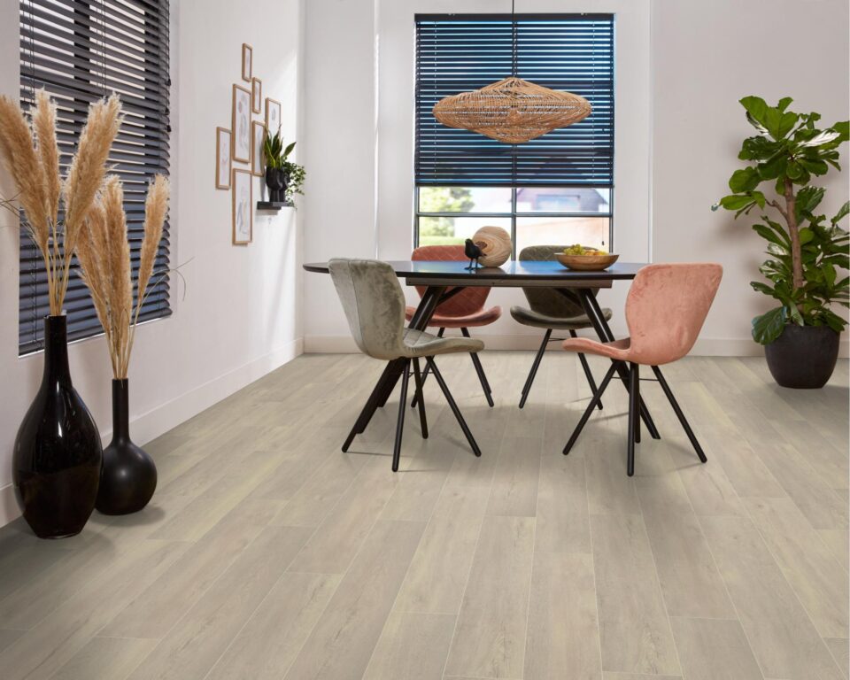 Floors & More
