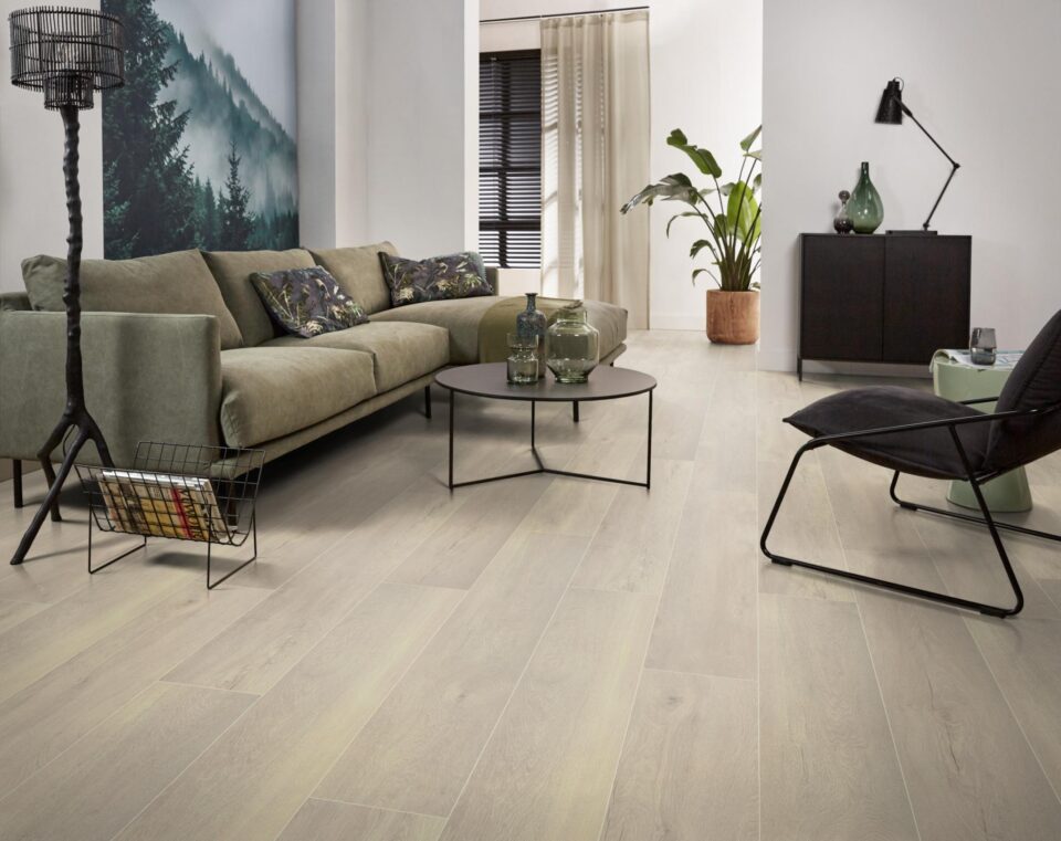 Floors & More