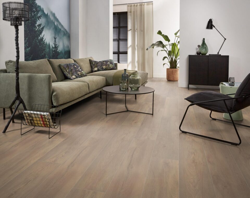 Floors & More