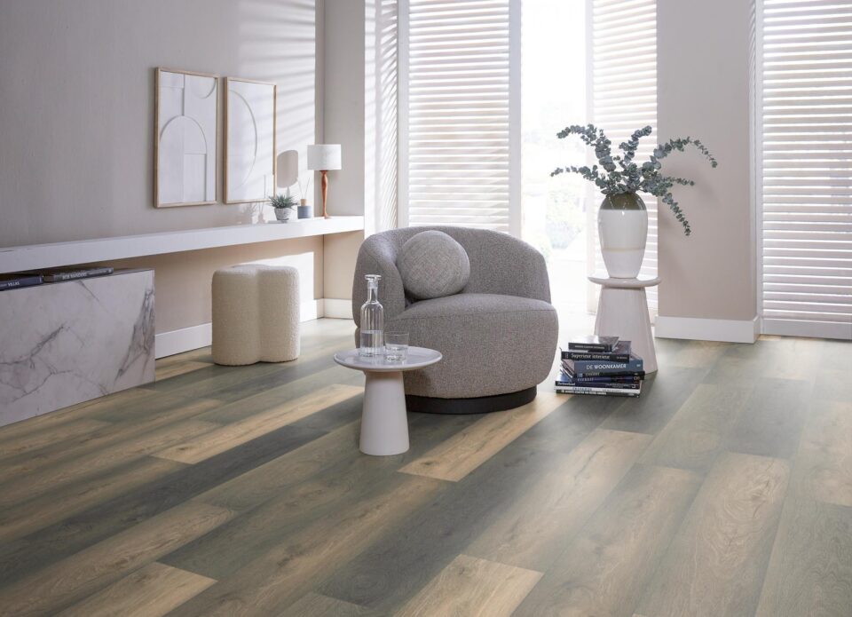Floors & More