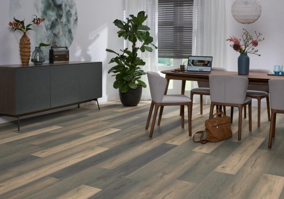 Floors & More
