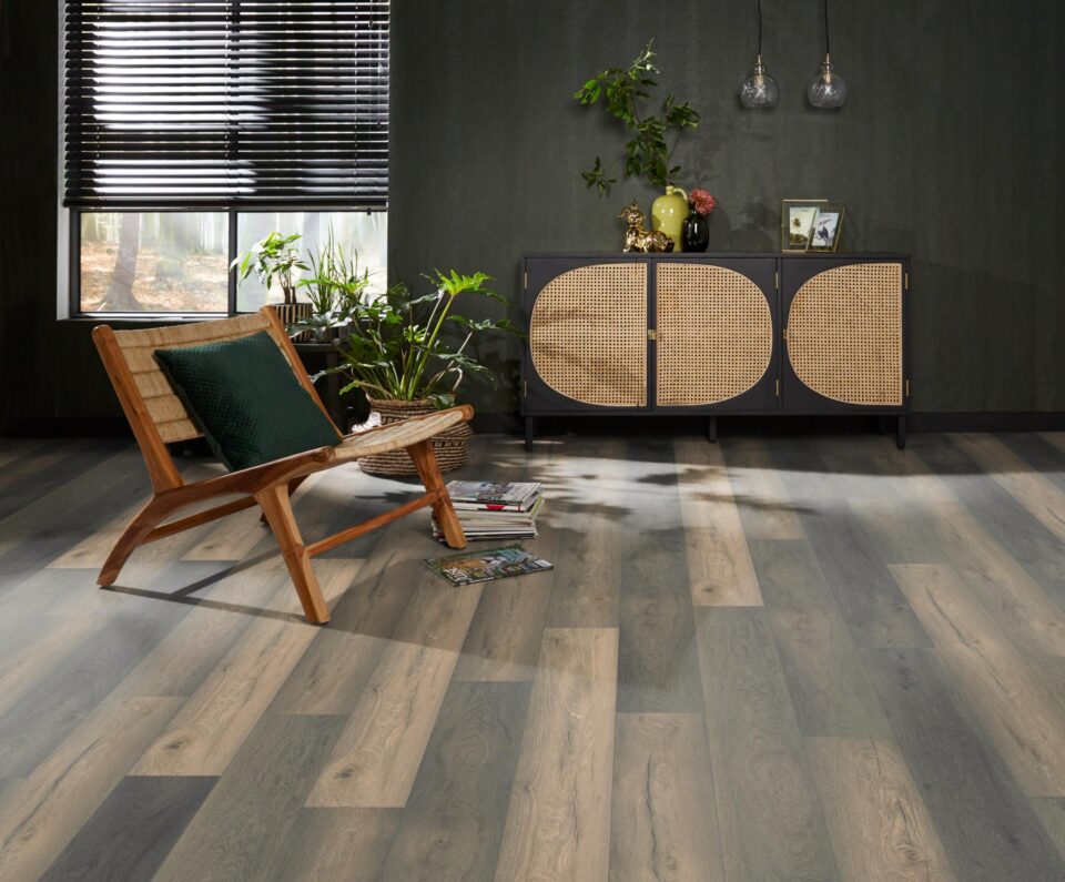 Floors & More