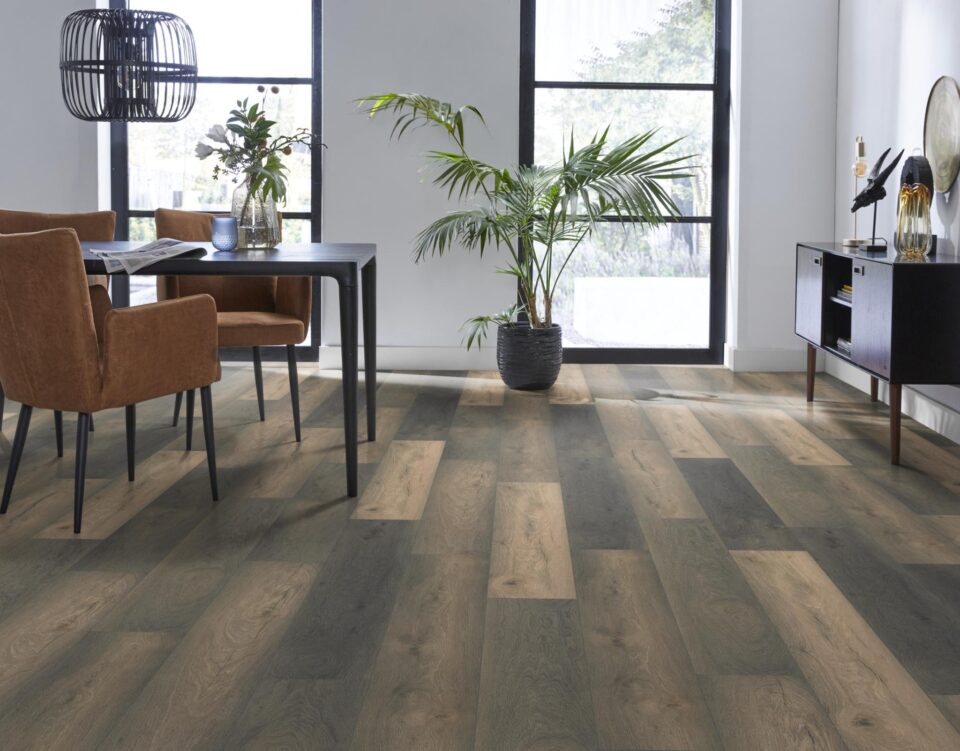 Floors & More