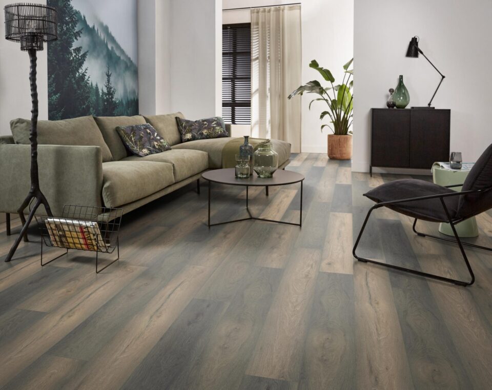 Floors & More