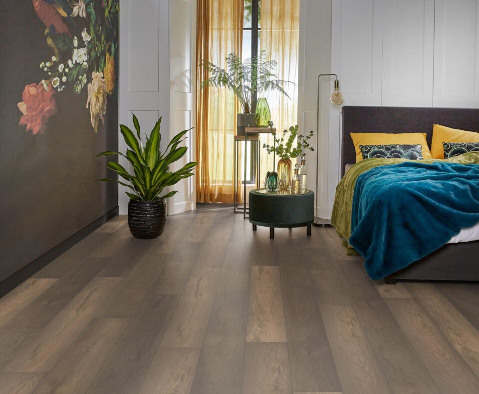 Floors & More