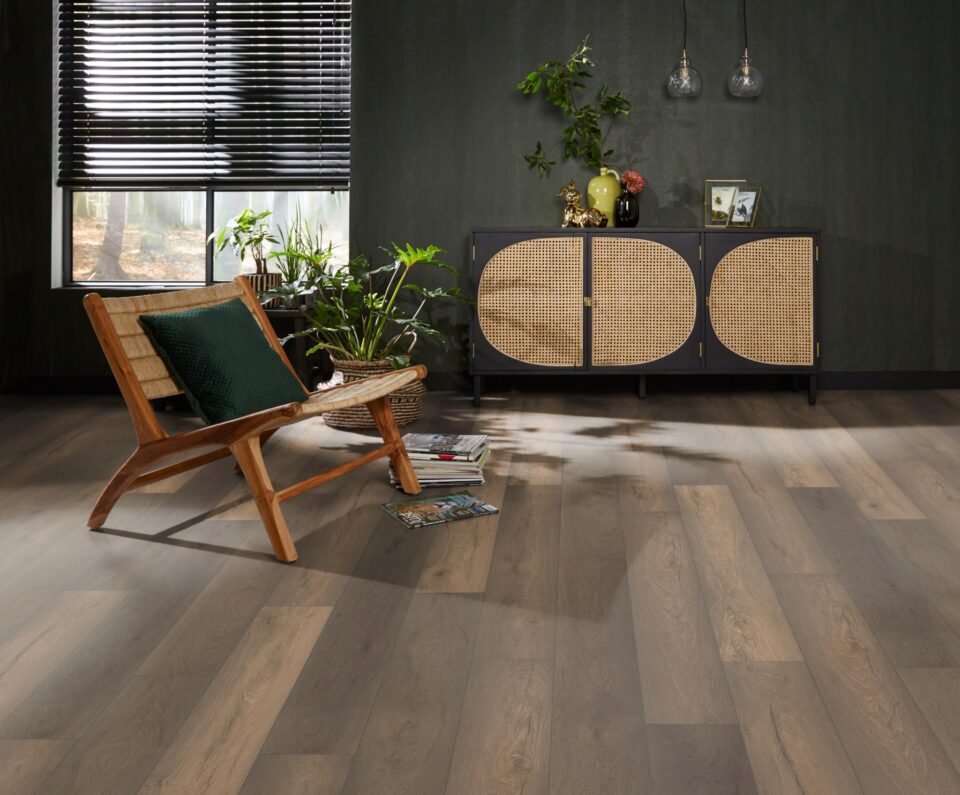 Floors & More