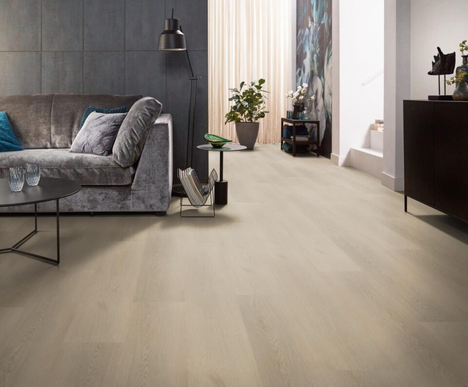 Floors & More