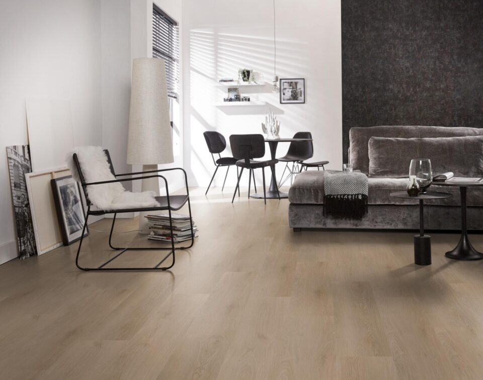 Floors & More