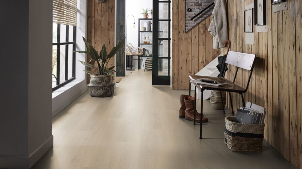 Floors & More