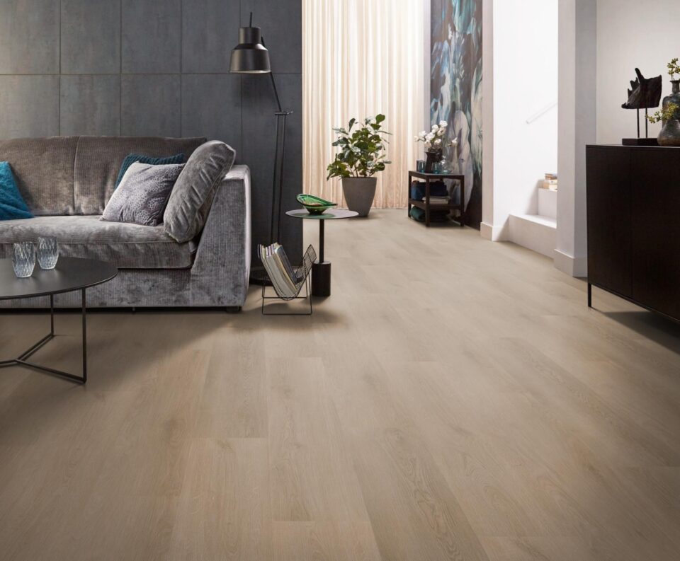 Floors & More