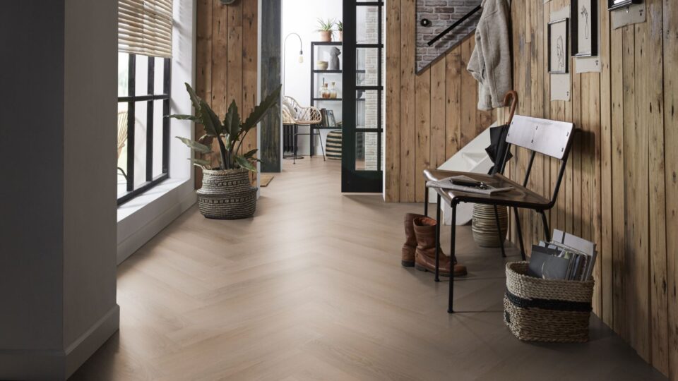 Floors & More