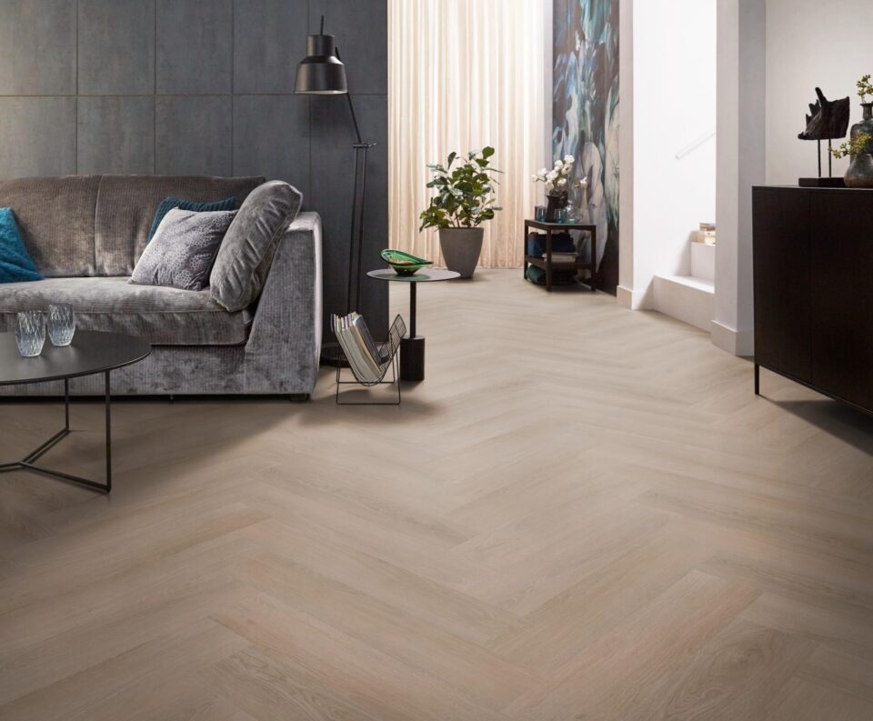 Floors & More