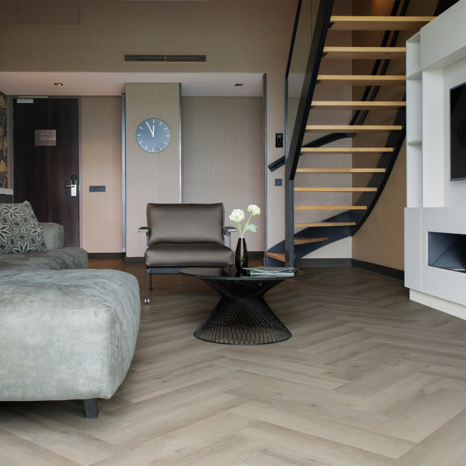 Floors & More